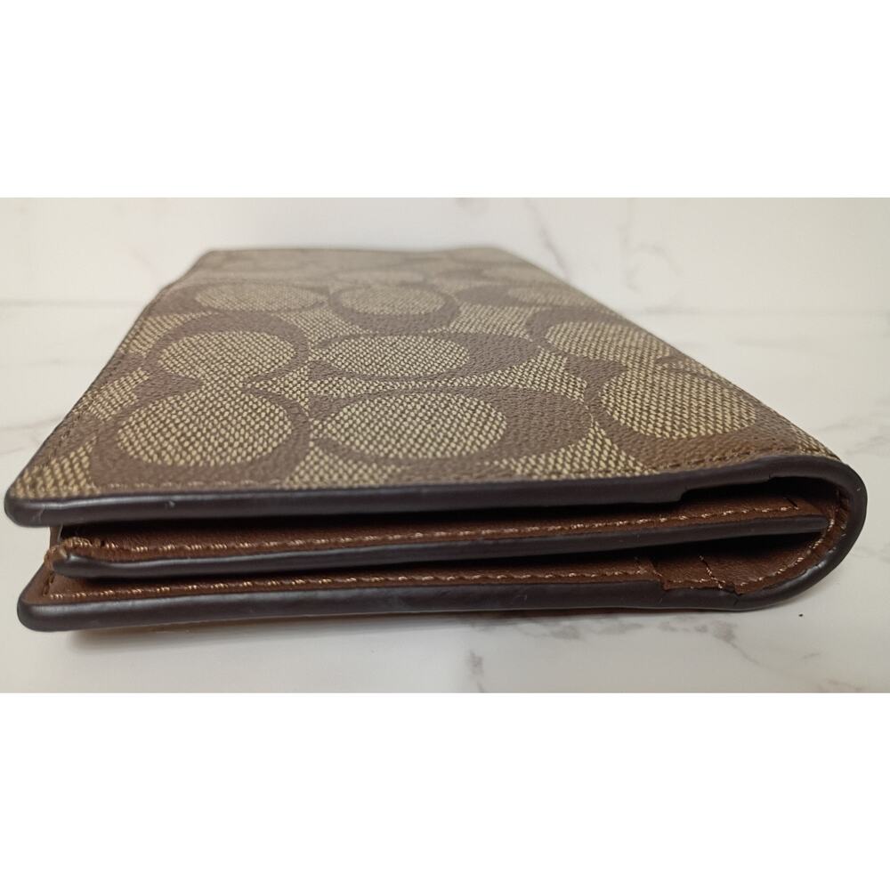 COACH Slim Zip Wallet in Signature Coated Canvas - EUC - Picture 3 of 8
